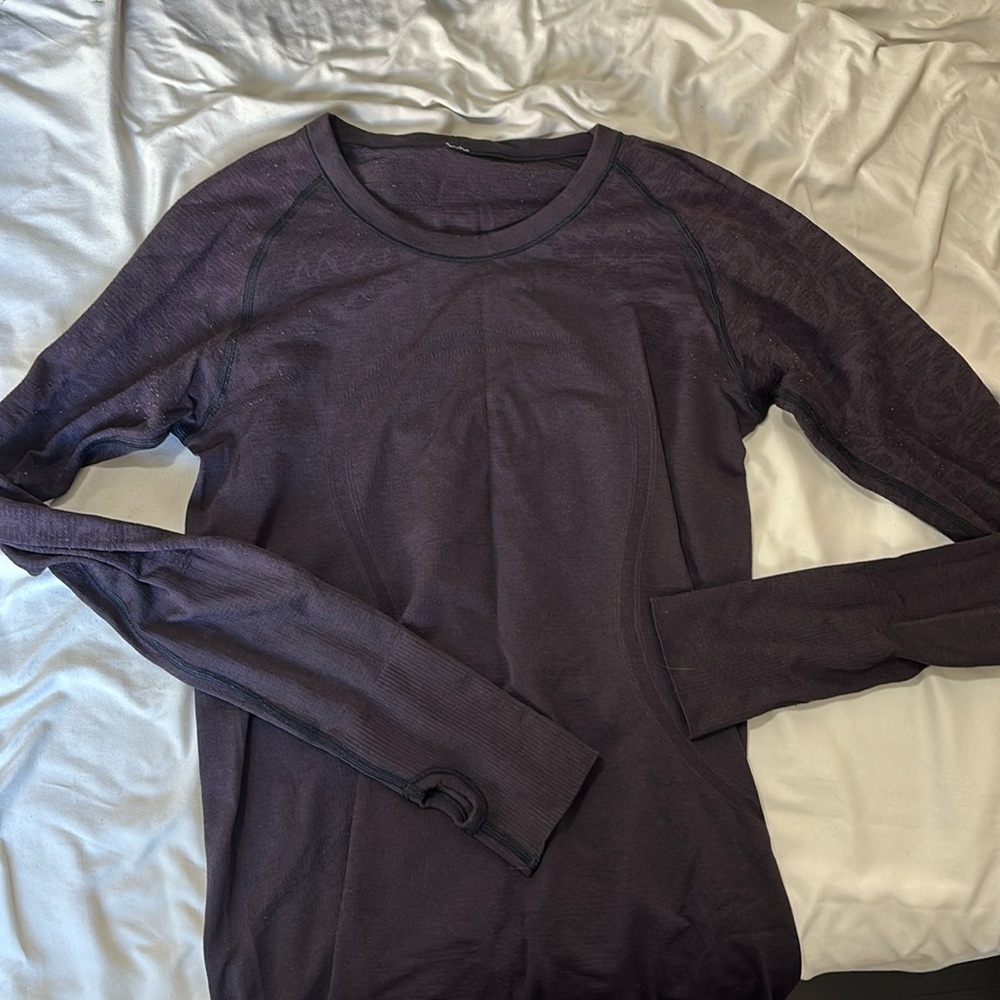 Lululemon swiftly tech long sleeve size 8